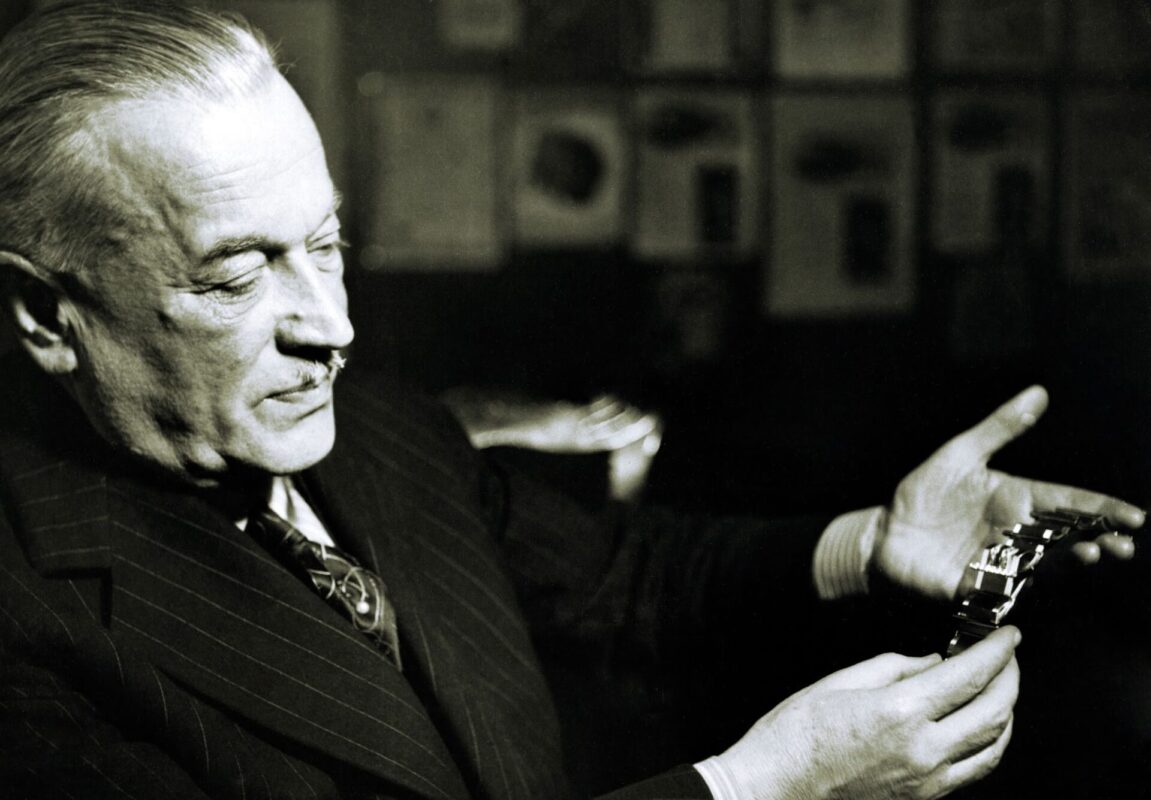 History of Rolex: A Legacy of Innovation and Excellence in Horology