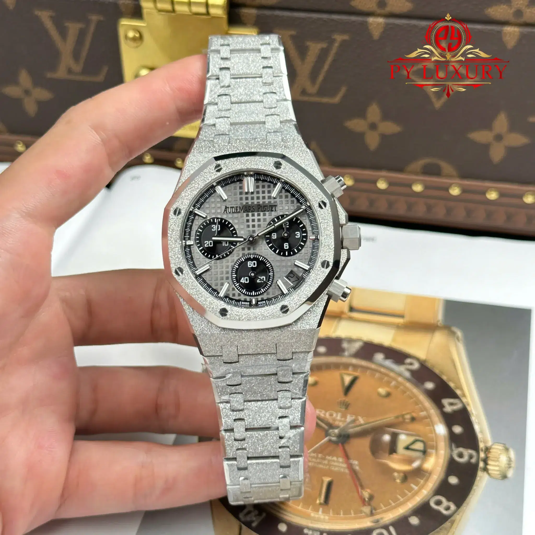 Audemars Piguet Royal Oak Chronograph 26240BC Frosted White Gold Grey Dial 1:1 Best Replica 41mm | WATCHREPLICAEXPERT