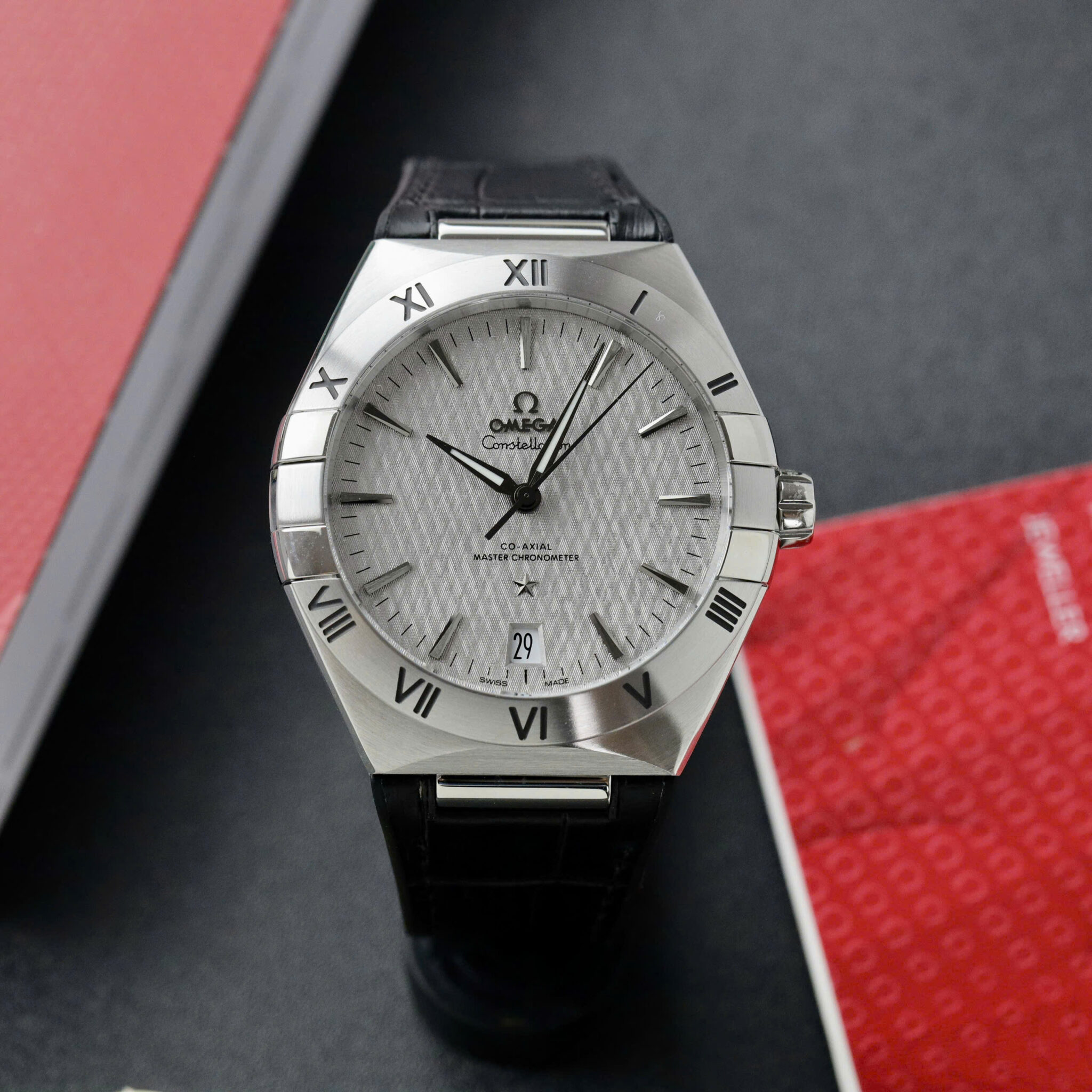 Đồng Hồ Omega Constellation Co-Axial Master Chronometer Mặt Xám Rhodium Dây Da Rep 1:1 VSF 41mm | WATCHREPLICAEXPERT
