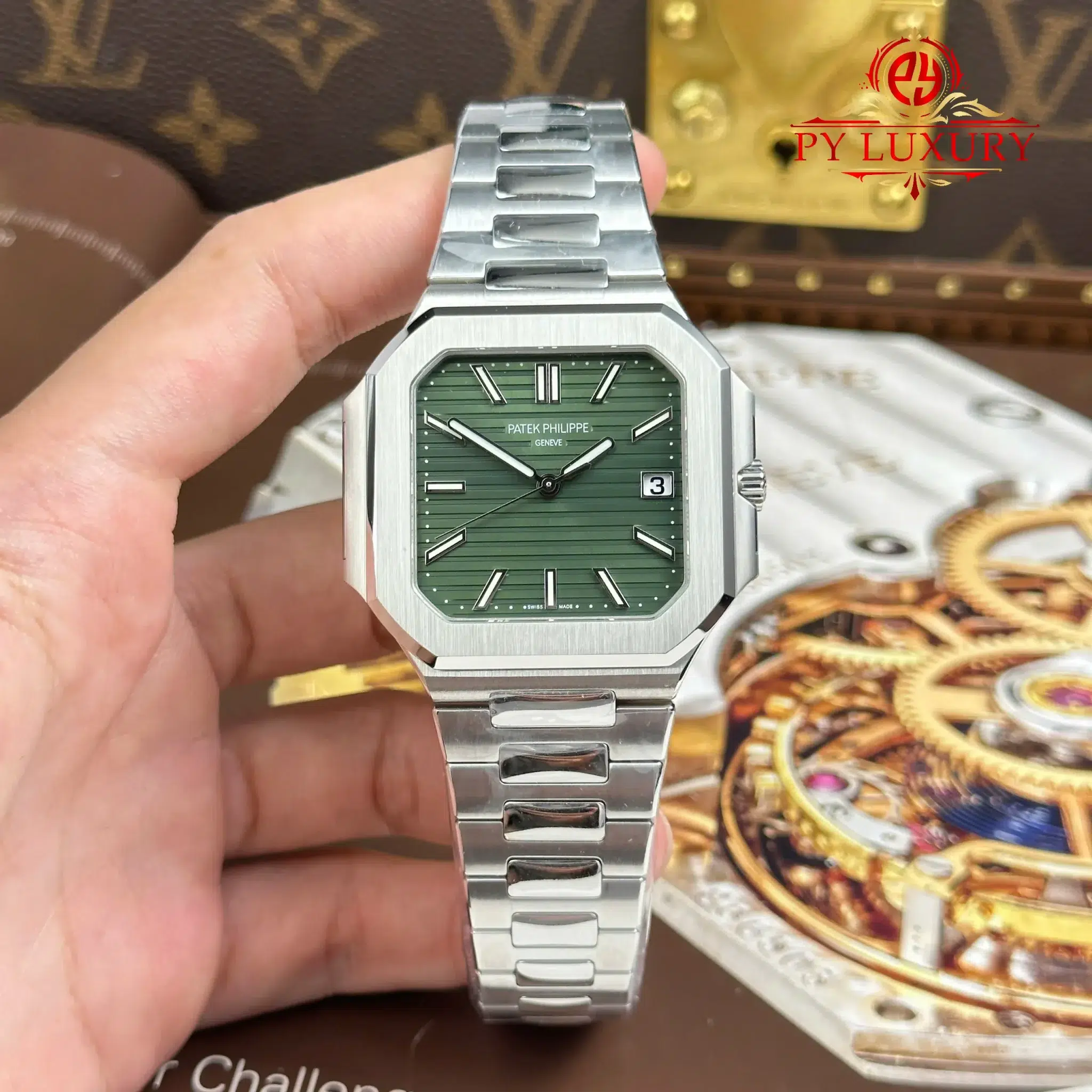 Đồng Hồ Patek Philippe Cubitus 5821/1A-001 Mặt Xanh Ô Liu Replica 1:1 APW 45mm | WATCHREPLICAEXPERT