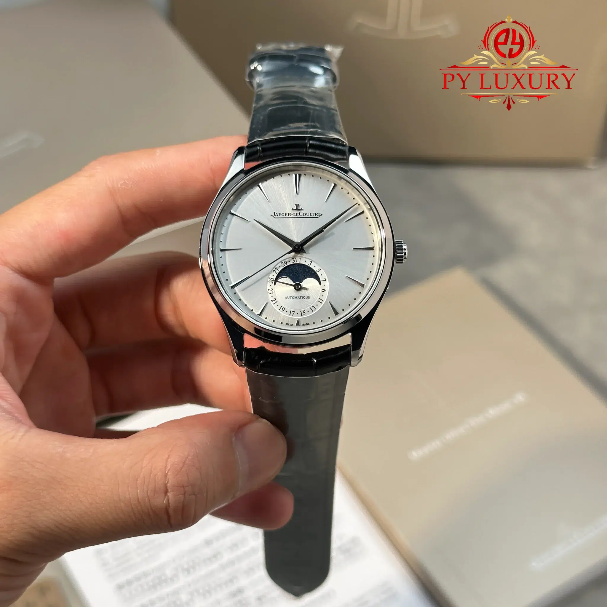 Jaeger-LeCoultre Master Ultra Thin Moon Silver Dial Leather Best Replica 39mm | WATCHREPLICAEXPERT