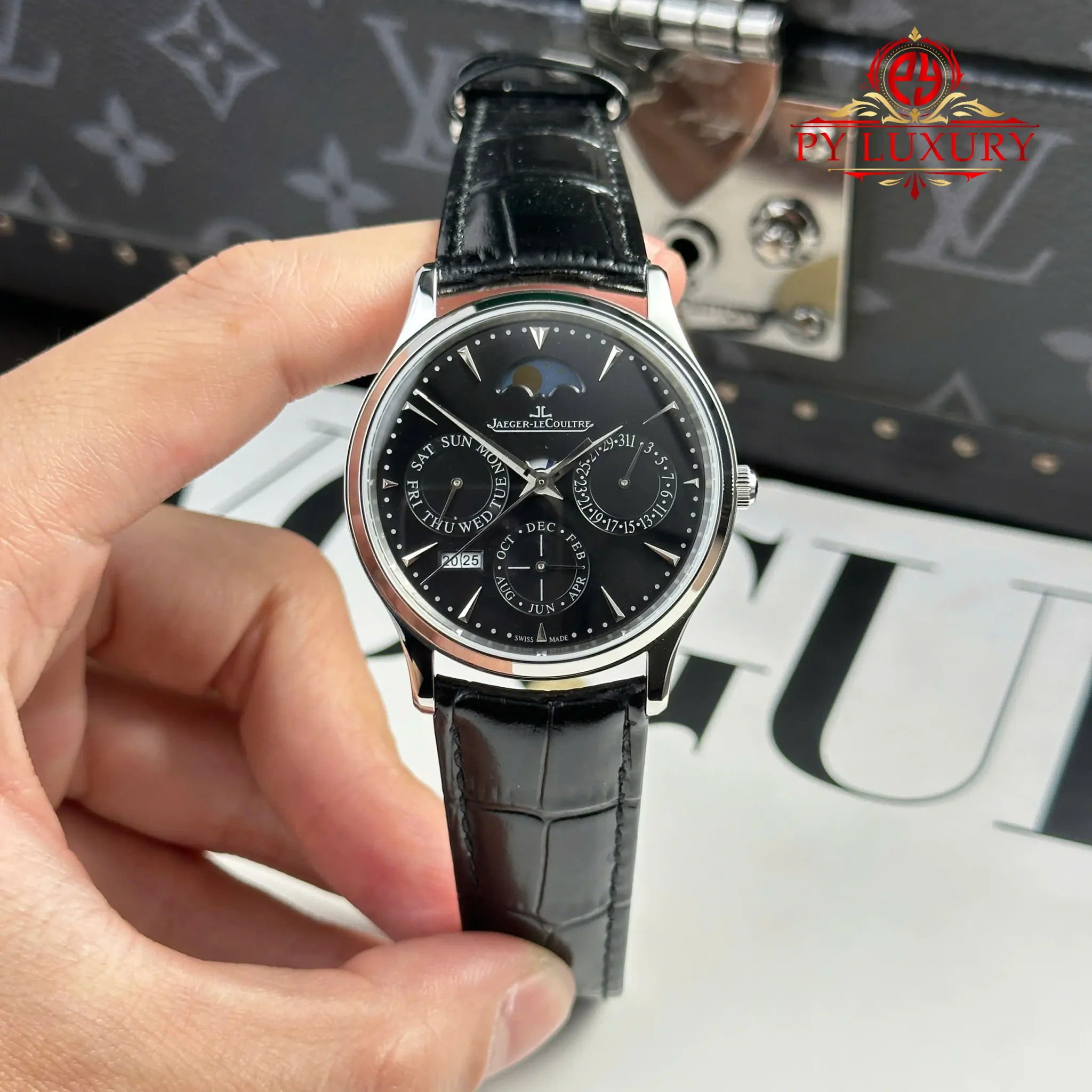 Jaeger LeCoultre Master Ultra Thin Perpetual Calendar Black Dial Leather Strap Best Replica VR Factory 39mm | WATCHREPLICAEXPERT