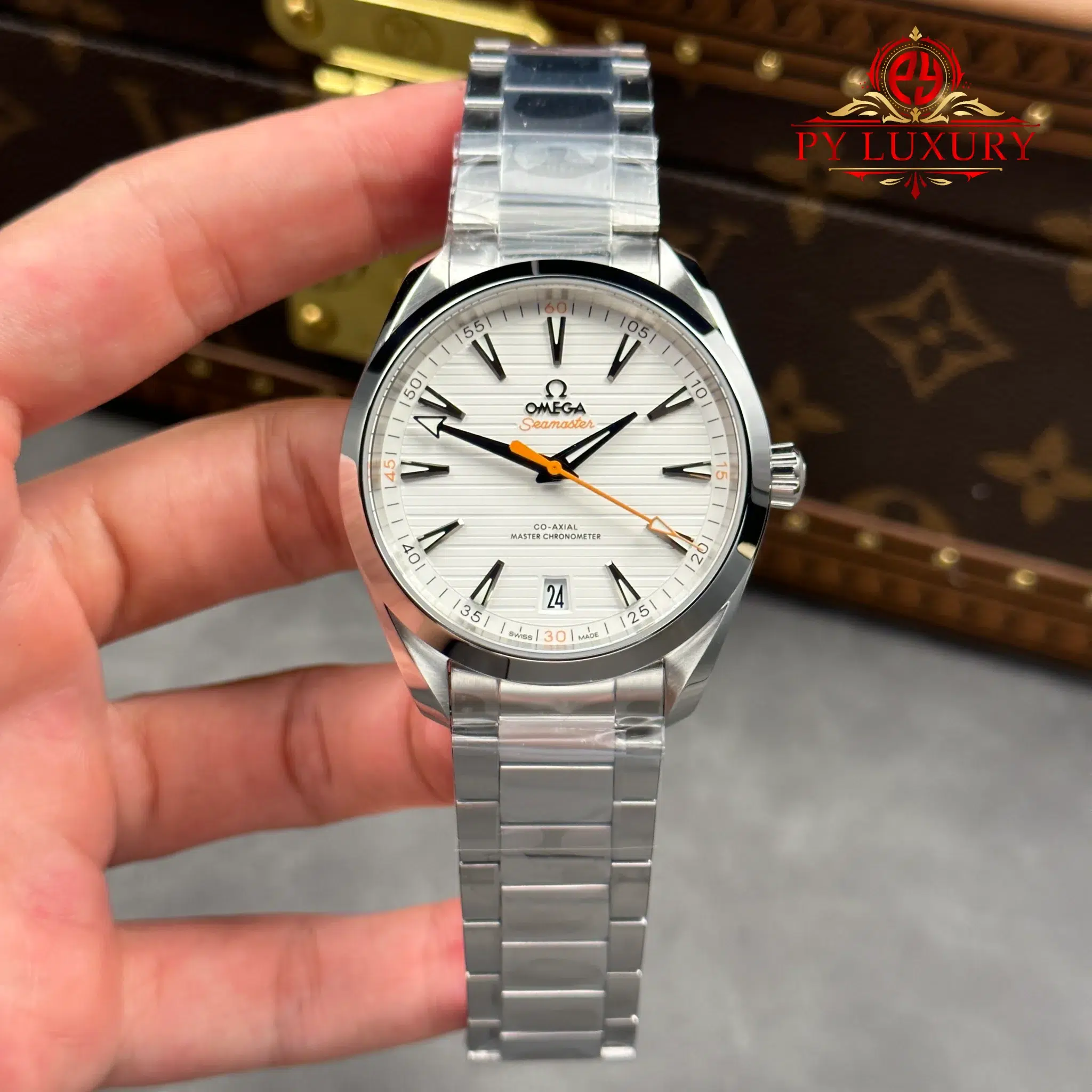 Omega Seamaster Aqua Terra Co-Axial Master Chronometer White Dial Orange Hand Best Replica VSF 41mm | WATCHREPLICAEXPERT