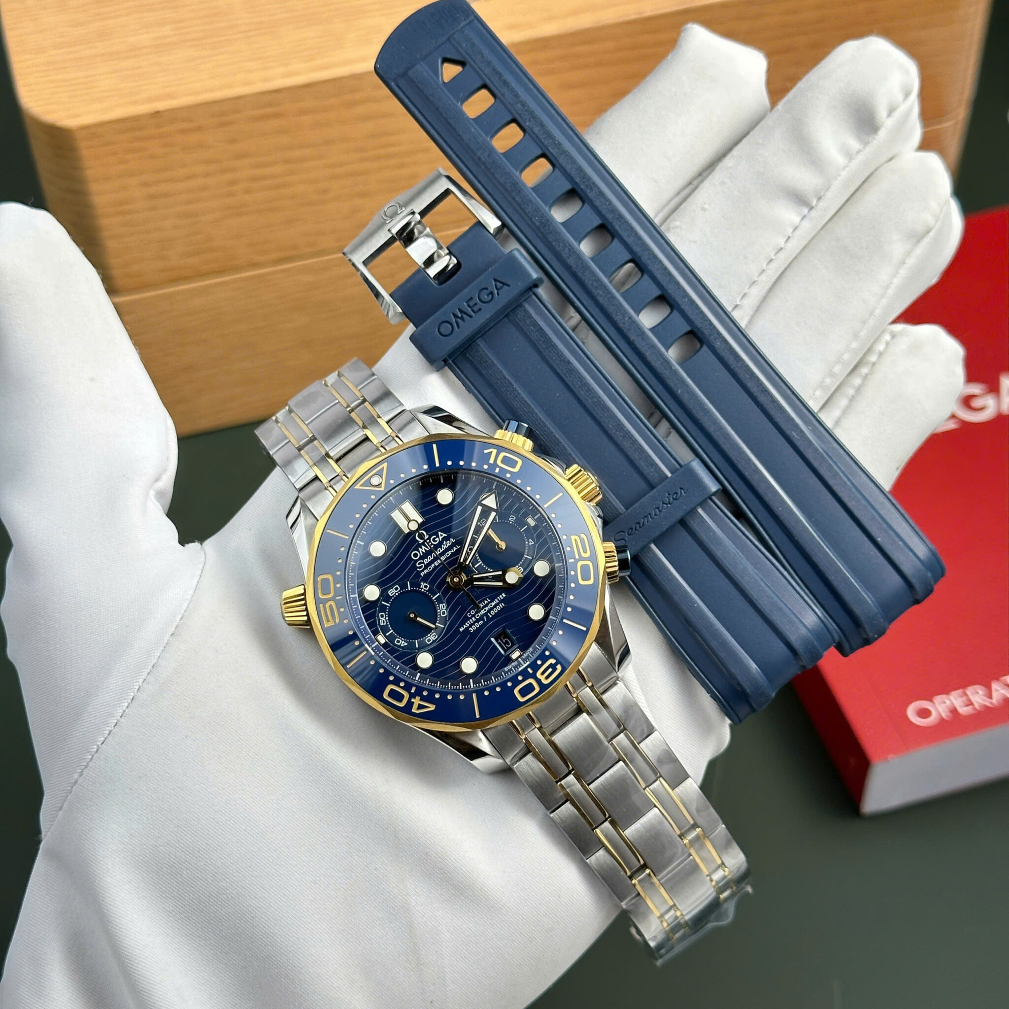 Omega Seamaster Diver 300M Chronograph Two Tone Blue Dial Best Replica N1 Factory 44mm | WATCHREPLICAEXPERT