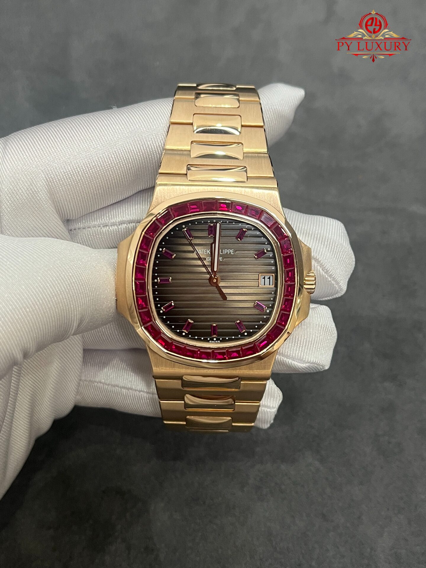 Patek Philippe Nautilus 5723/112R-001 18K Solid Gold Natural Ruby 40mm | WATCHREPLICAEXPERT