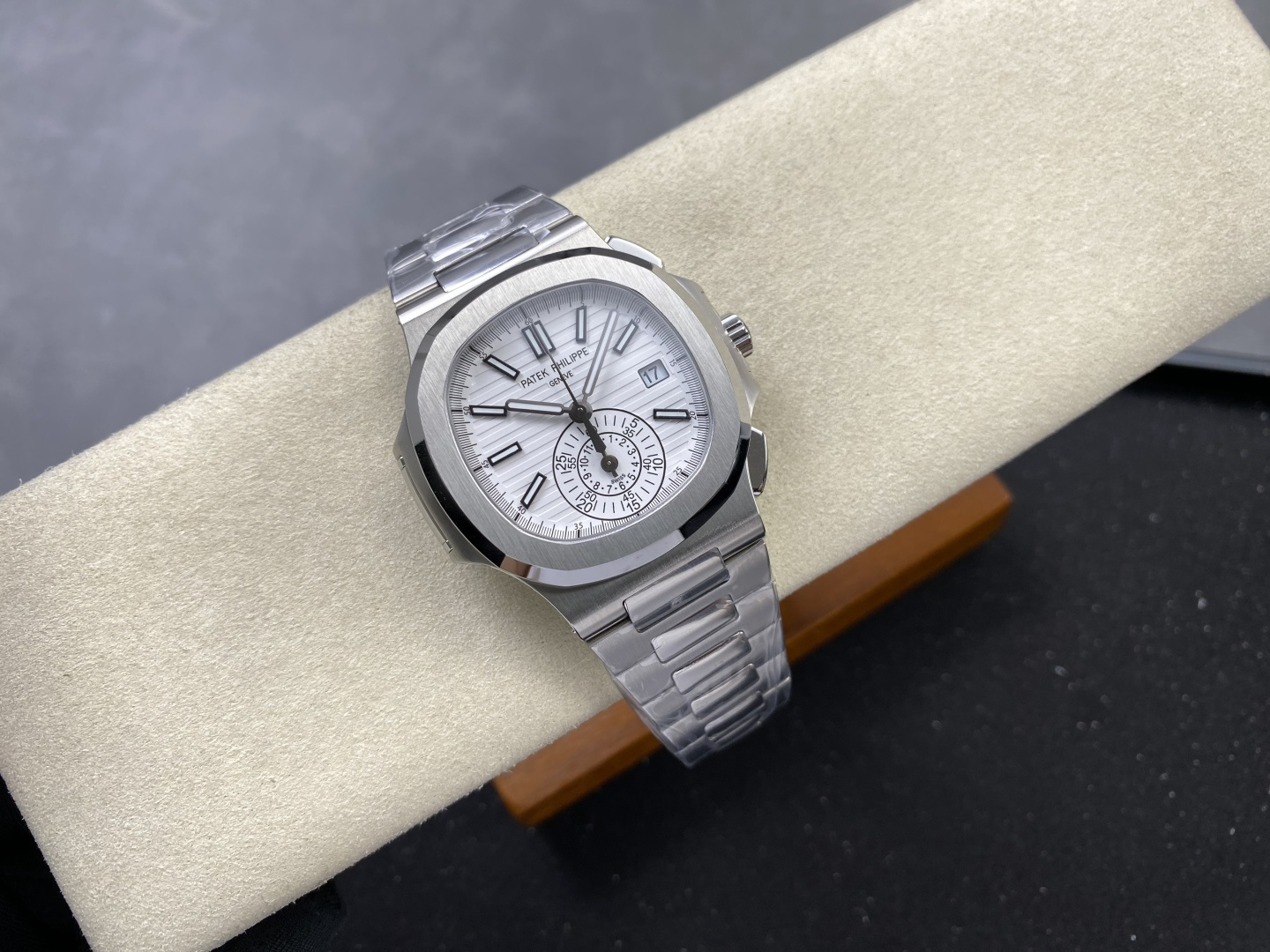 Patek Philippe Nautilus 5980/1A-019 Chronograph White Dial Best Clone P1 Factory 40mm | WATCHREPLICAEXPERT
