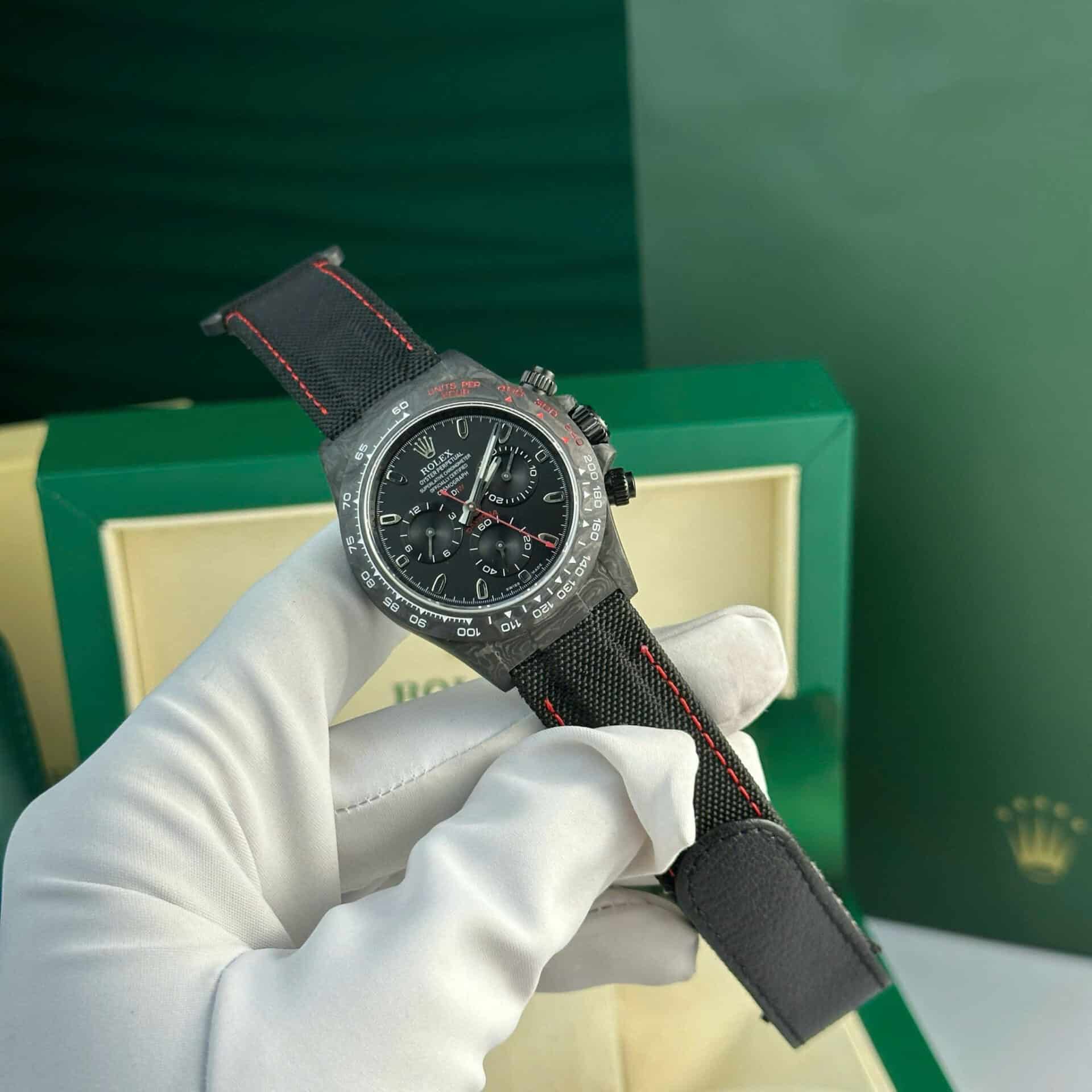 Rolex Daytona DiW Carbon Black Dial Red Stitching Strap Best Edition Noob Factory 40mm | WATCHREPLICAEXPERT