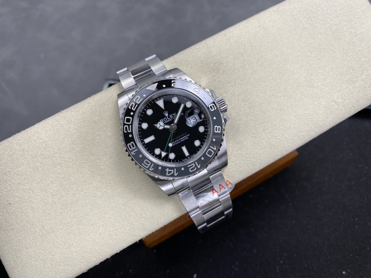Rolex GMT-Master II 126710GRNR Bruce Wayne Black & Grey Ceramic Bezel Oyster Bracelet Super Clone 40mm | WATCHREPLICAEXPERT
