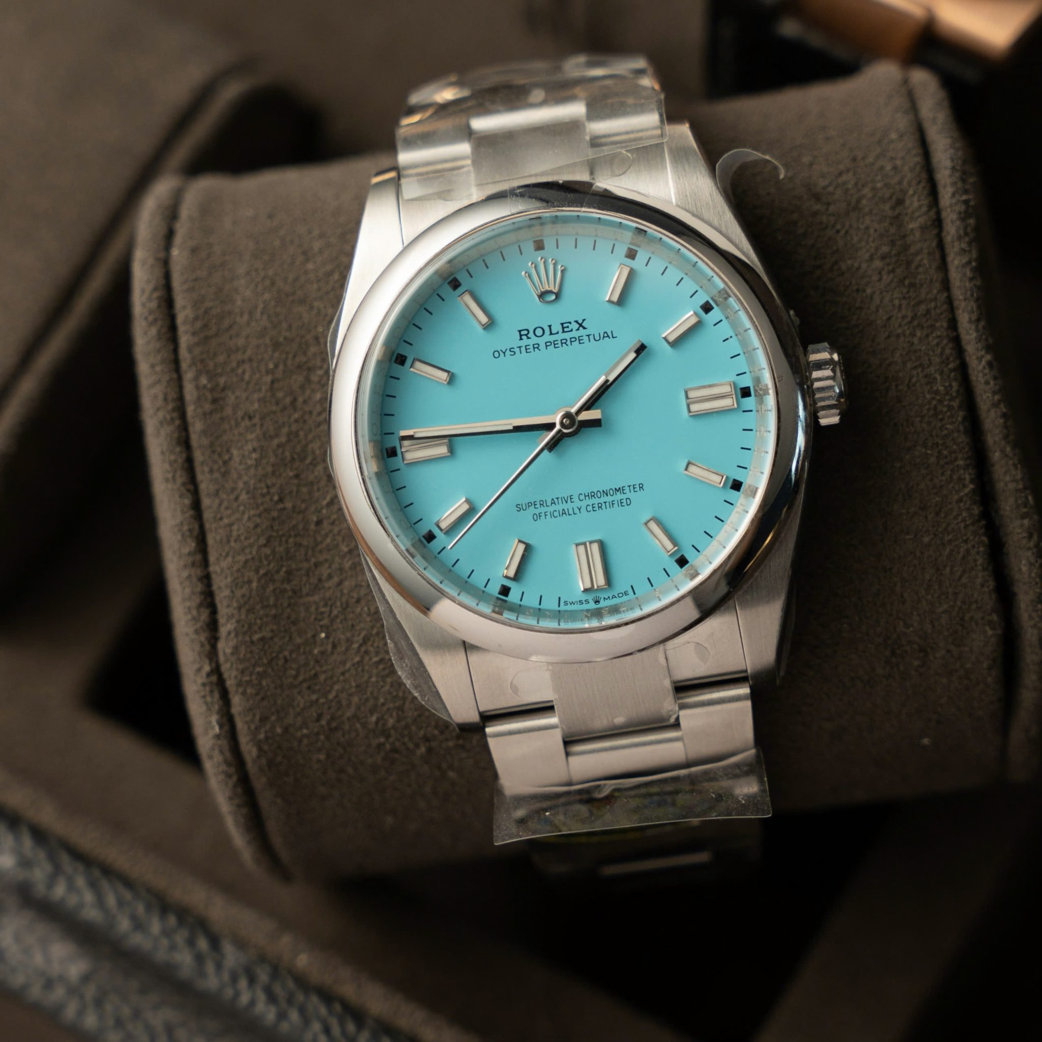 Rolex Oyster Perpetual 126000 Turquoise Blue Dial 1:1 Copy Best Replica Clean Factory 36mm | WATCHREPLICAEXPERT